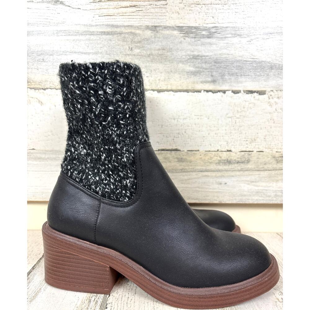 Portland Womens 10 Black Vegan Leather Knit Chelsea Heeled Ankle Boot NEW - Picture 2 of 8